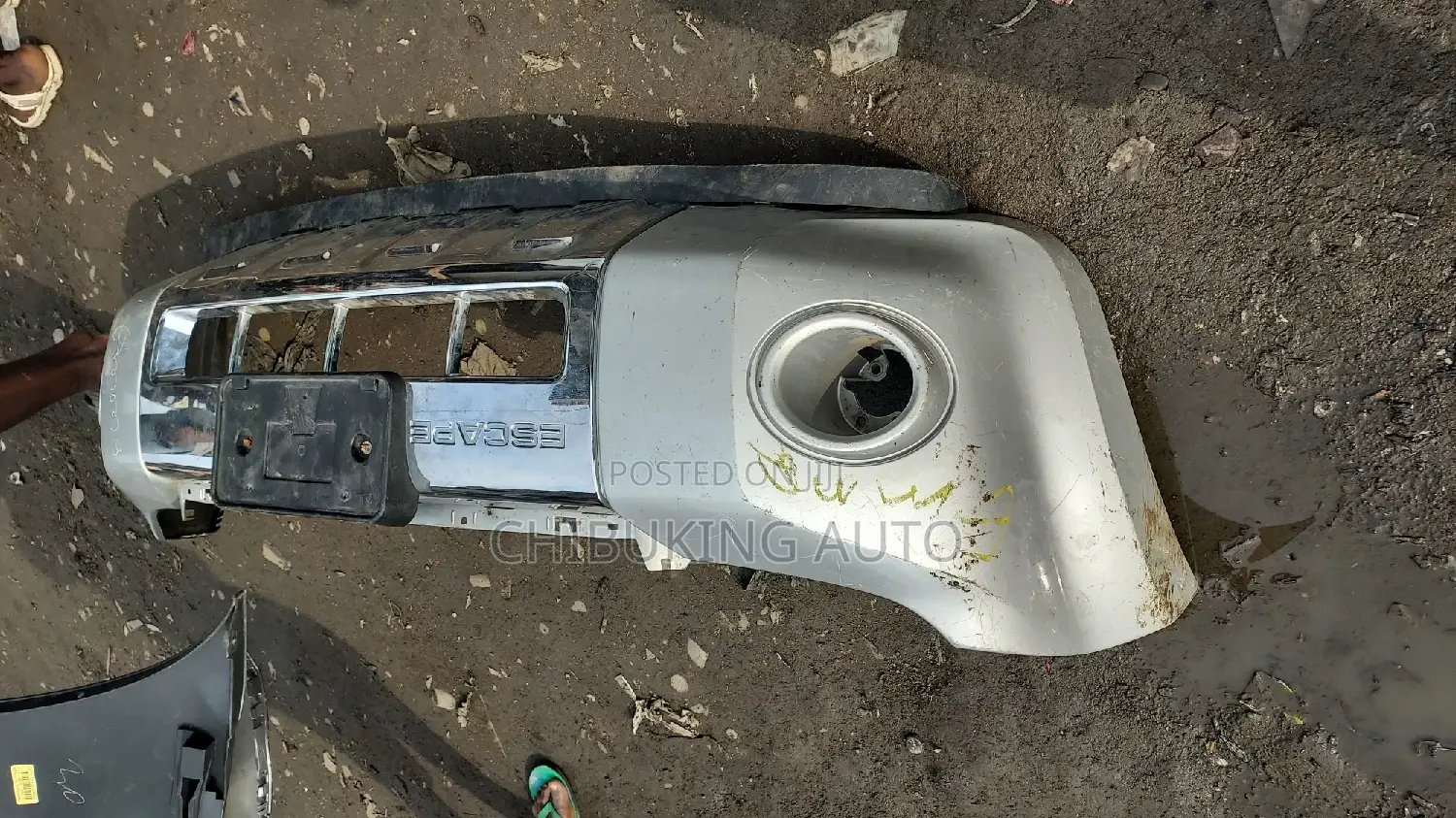 Complete Front Bumper Ford Escape 2008
