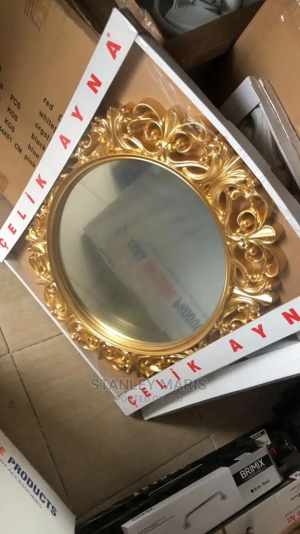 Royal Mirror