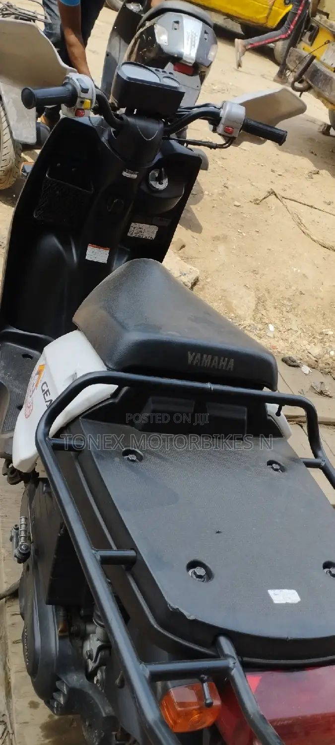 Yamaha Gear 2018 White