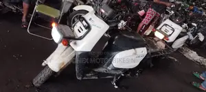 Yamaha Gear 2018 White