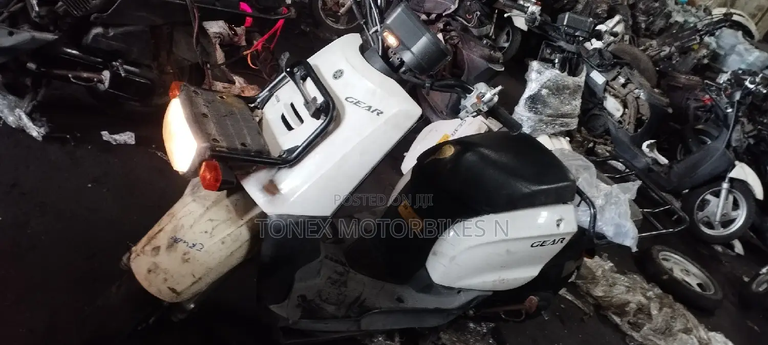 Yamaha Gear 2018 White
