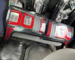 Range Rover Vogue 2014 Back Light
