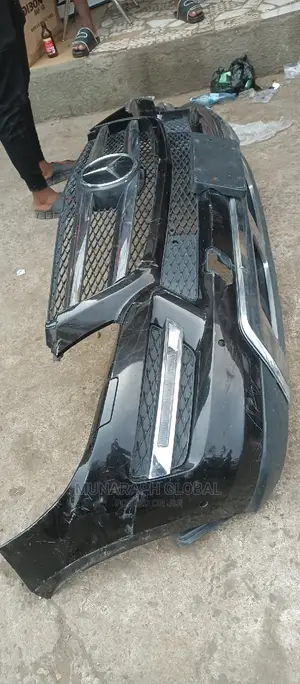 2013 Model Mercedes Benz GL550 Front Bumper .