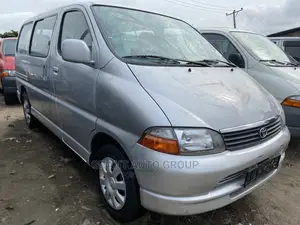 Toyota HiAce 2007 Silver