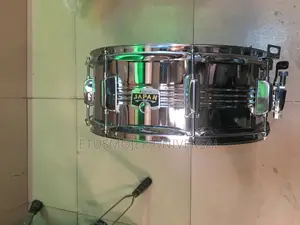 Professional Yamaha Snare Drum