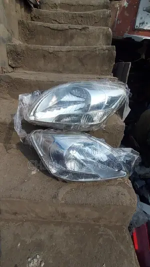 Haedlamp Toyota Yaris 2008