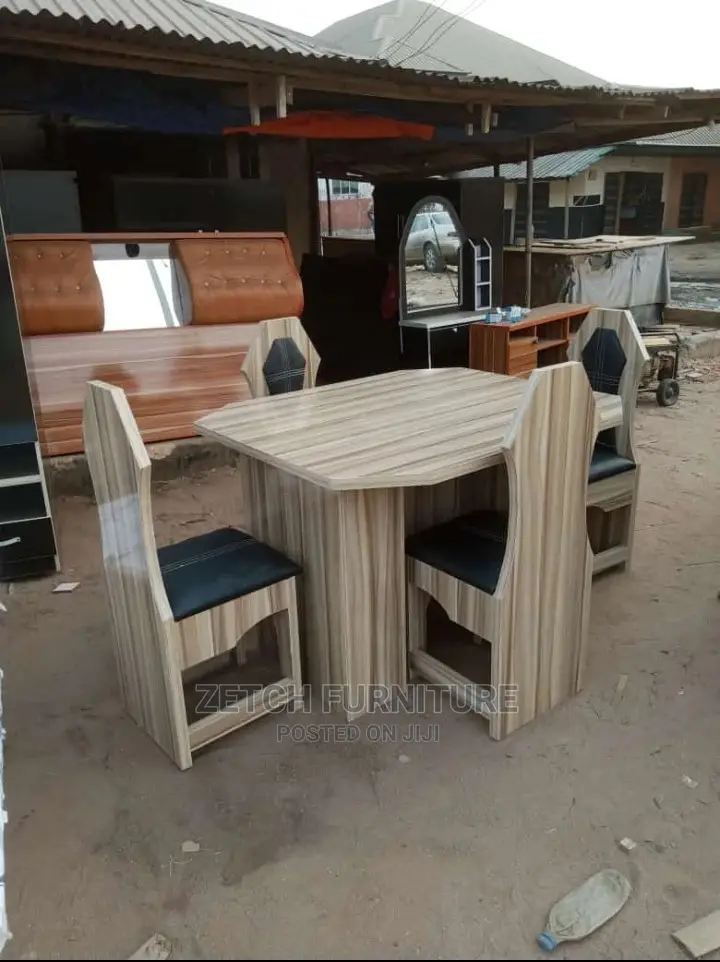4 Seaters Dining Table Set