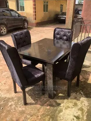4 Seaters Dining Table Set