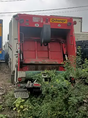 Refuse Truck (Man Diesel)