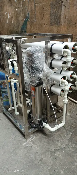 Six Tones Ro Pure Water Machine