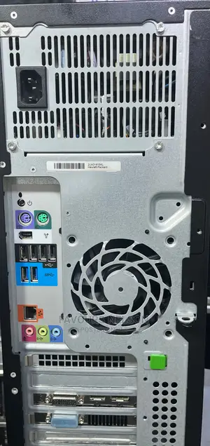 Desktop Computer HP Z420 32GB Intel Xeon HDD 1T