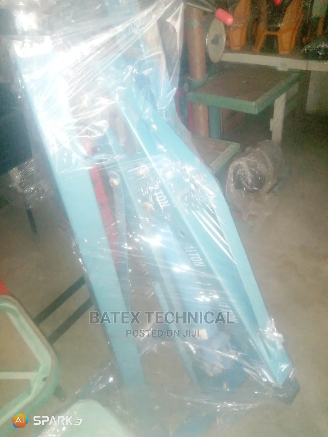 Engine Workshop Crane 2ton