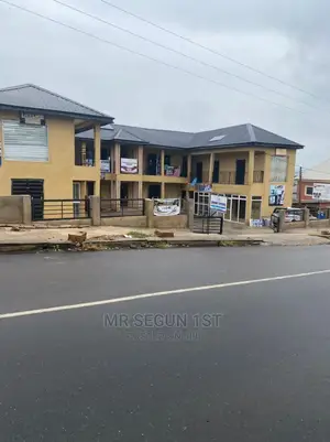 Shop to Let