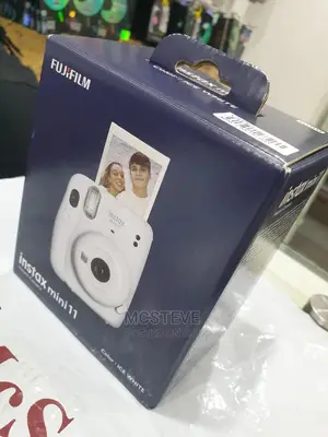Fujifilm Instax Mini 11 Camera