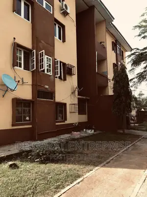 3bdrm Block of Flats in Zone 3 for sale