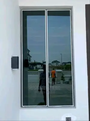 Aluminum Frameless Window in Any Color