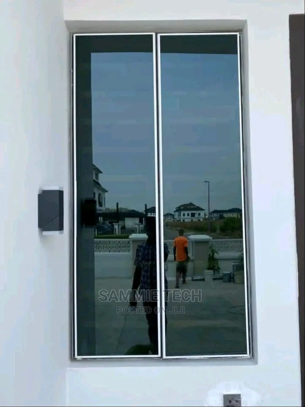 Aluminum Frameless Window in Any Color