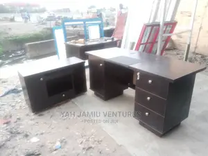 Executive With Extension