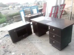 Executive With Extension