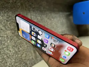 Apple iPhone 13 128 GB Red