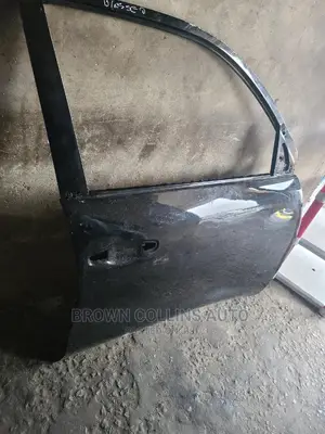Front Right Door Toyota Landcruiser or LX570 2008-2014