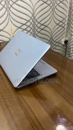 Laptop HP EliteBook 820 G3 8GB Intel Core I5 SSD 256GB