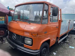 Mercedes-Benz 608