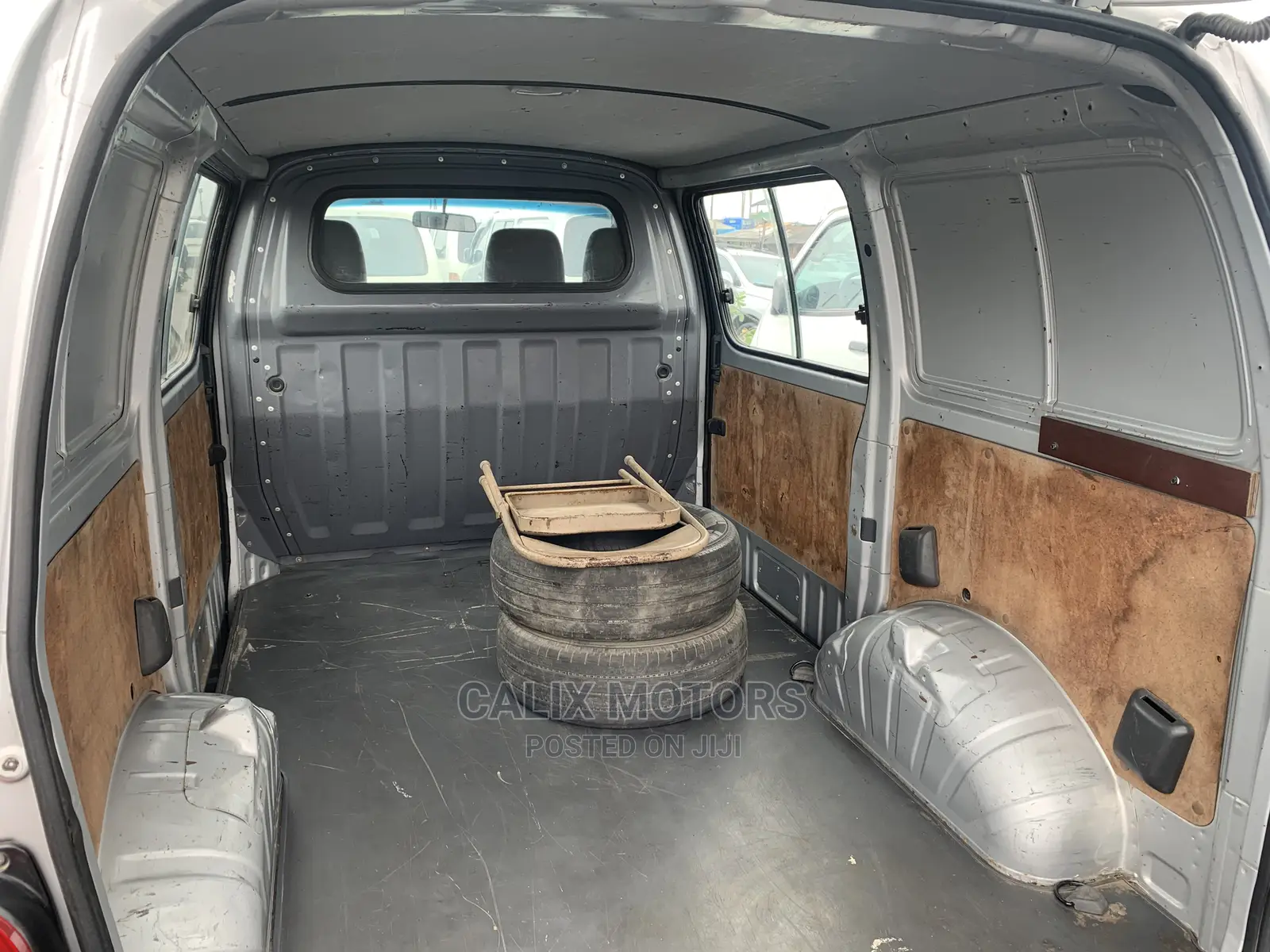 Toyota HiAce 2004 Silver