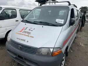 Toyota HiAce 2004 Silver