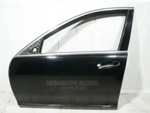 Mercedes Benz S550 Door.