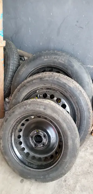Mercedes Benz GLA 350 Spare Tire.