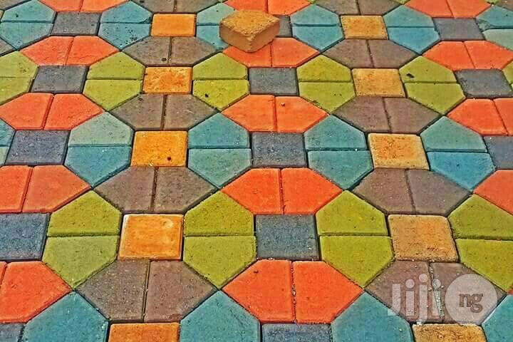America Bishop Hat Paving Stones