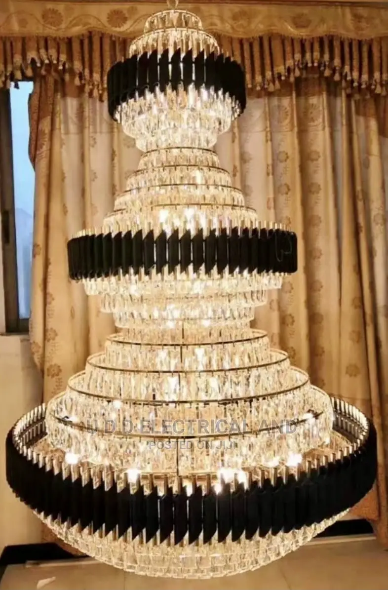 Crystal Chandelier By1200 Dubai Light Very Quality