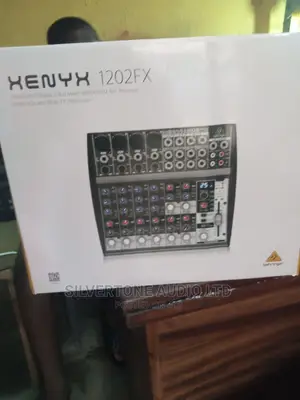 Original Behringer Mixer 1202