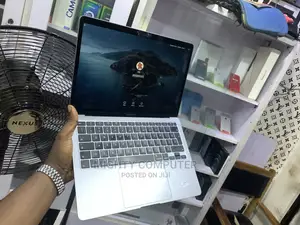 Laptop Apple MacBook Air 2020 8GB Intel Core I5 SSD 256GB