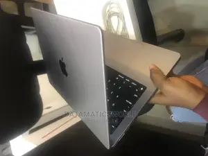 Laptop Apple MacBook Pro 2021 M1 16GB Apple M1 SSD 512GB