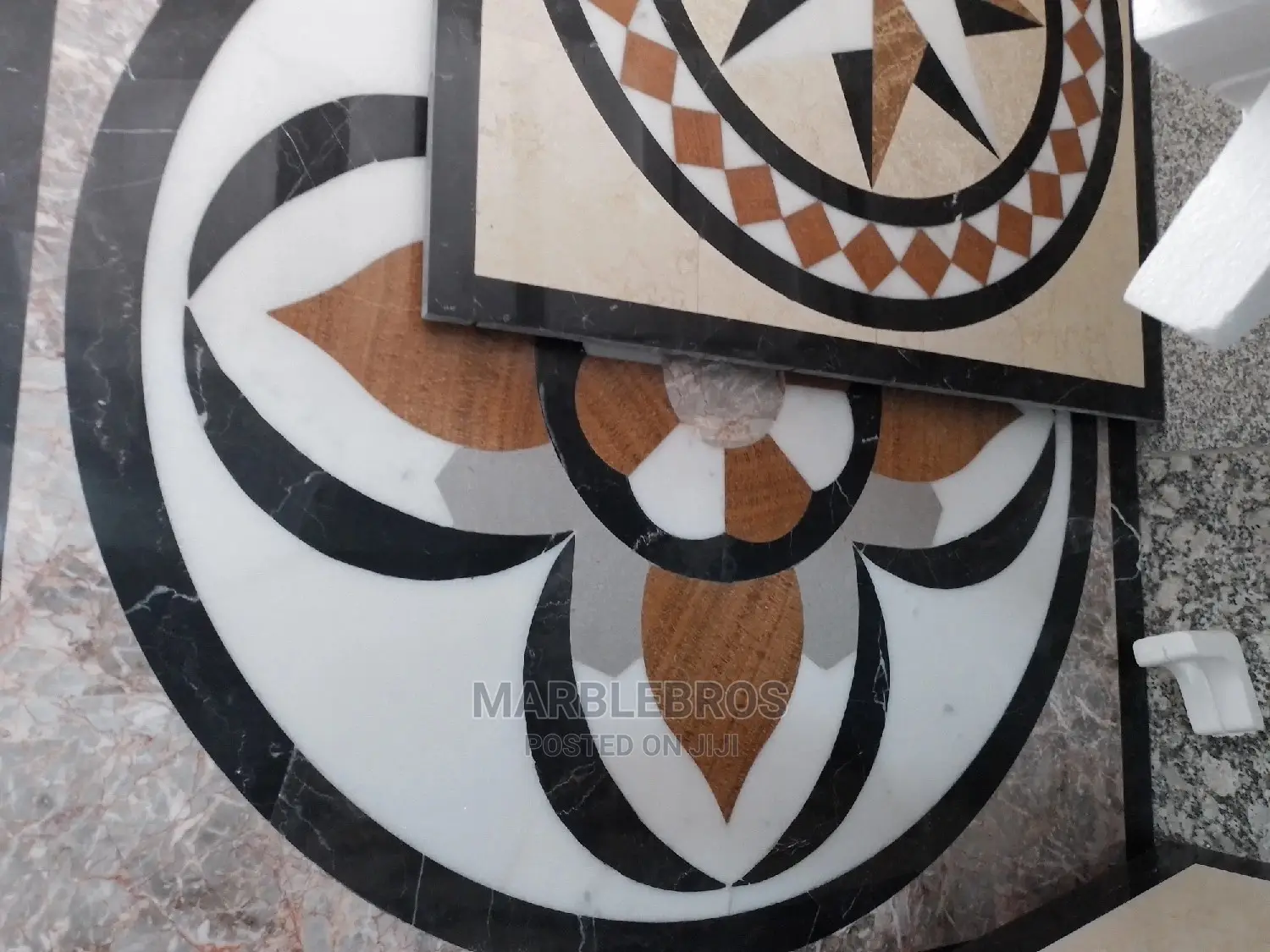 Granite Center Decor