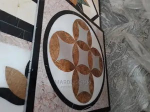 Granite Center Decor