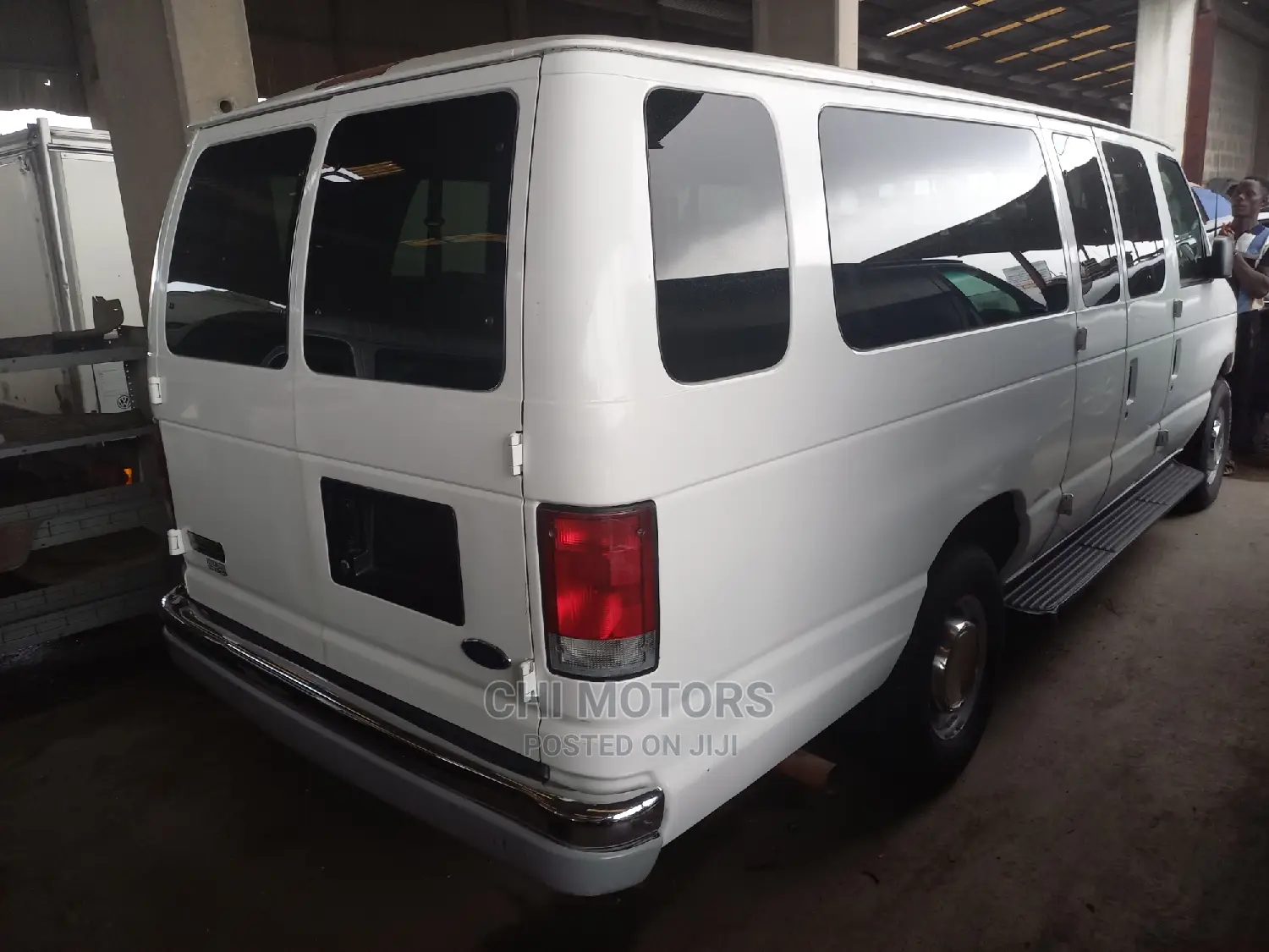 Ford E250 2005 White