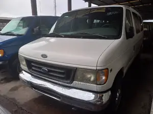 Ford E250 2005 White