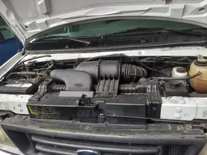 Ford E250 2005 White
