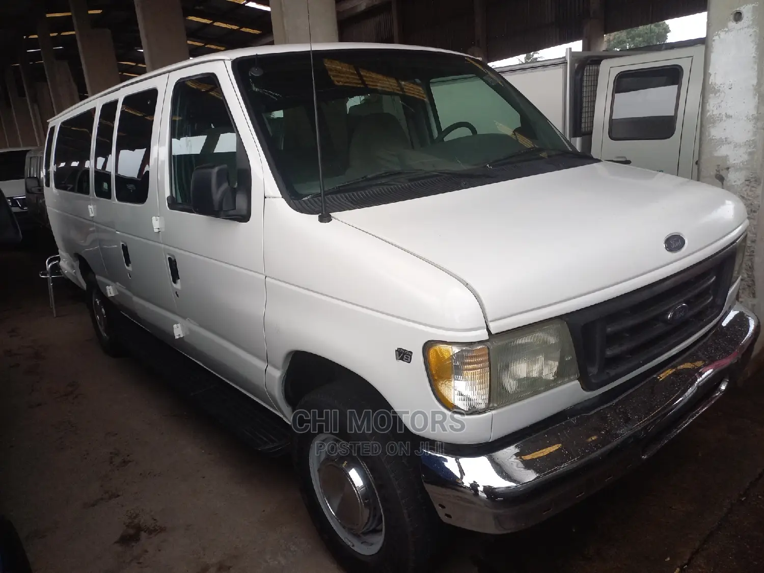 Ford E250 2005 White