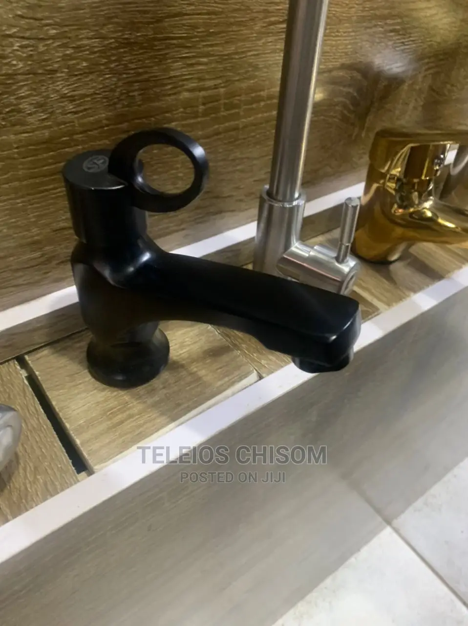 Basin Tap Ring Black