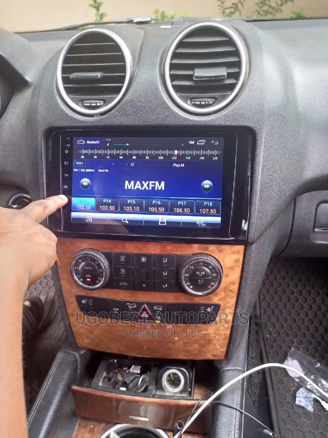 Mercedes Benz (Ml 350) Android Screen (2007/2010) Model