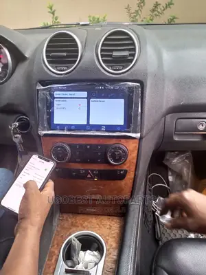 Mercedes Benz (Ml 350) Android Screen (2007/2010) Model
