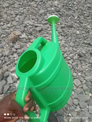 8L Plastic Watering Can