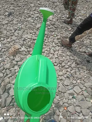 8L Plastic Watering Can