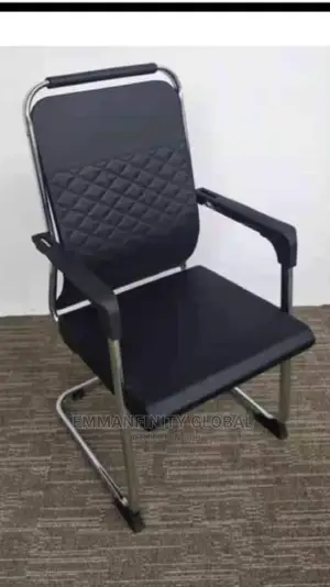 Leather Visitors Chair With Arm