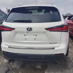 Lexus NX 300 FWD 2020 White