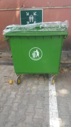Photo - 1100liter Waste Bin